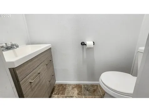 620 Nob Hill Road Roseburg OR 97471