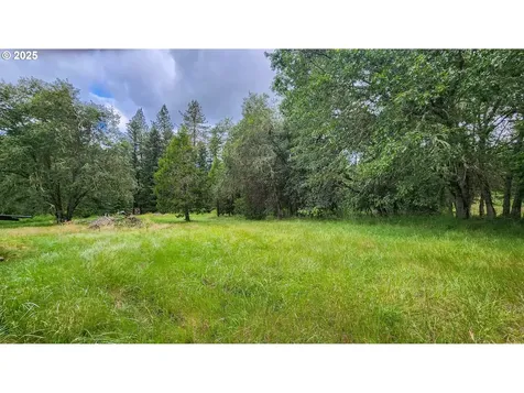 620 Nob Hill Road Roseburg OR 97471