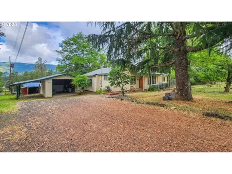 620 Nob Hill Road Roseburg OR 97471