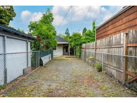 1624 Washington Street Eugene OR 97401
