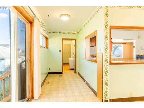 218 E D Street Rainier OR 97048