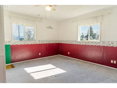 218 E D Street Rainier OR 97048