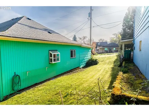 218 E D Street Rainier OR 97048