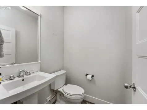 5471 NE 37th Avenue Portland OR 97211
