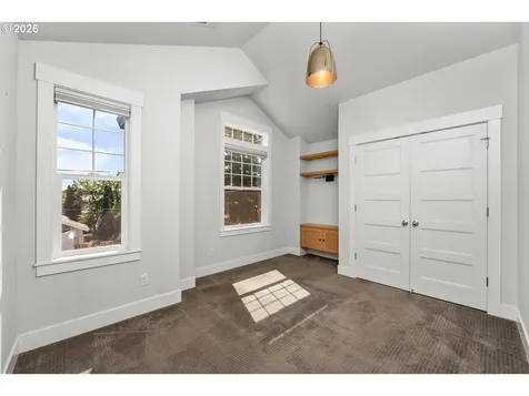 5471 NE 37th Avenue Portland OR 97211