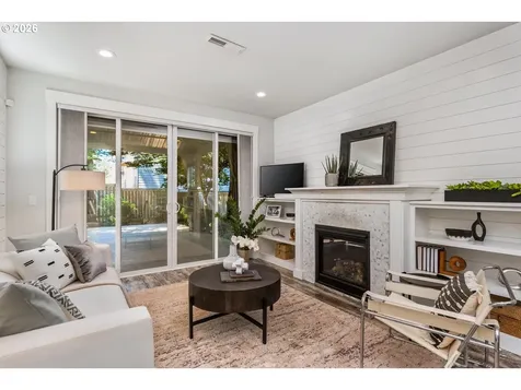 5471 NE 37th Avenue Portland OR 97211