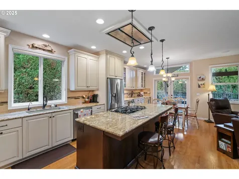 18004 NE 28th Street Vancouver WA 98682