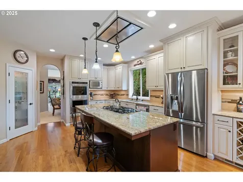 18004 NE 28th Street Vancouver WA 98682