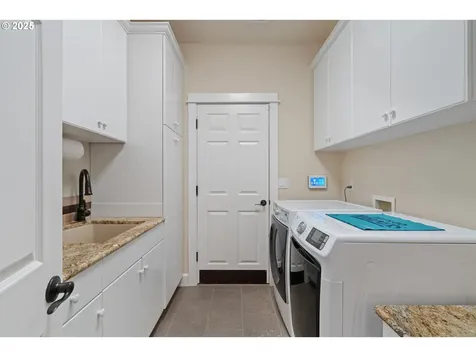 18004 NE 28th Street Vancouver WA 98682