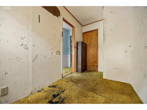 8157 Rogue River Highway Grants Pass OR 97527