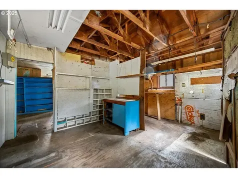 8157 Rogue River Highway Grants Pass OR 97527
