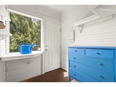 221 NE 58th Avenue Portland OR 97213