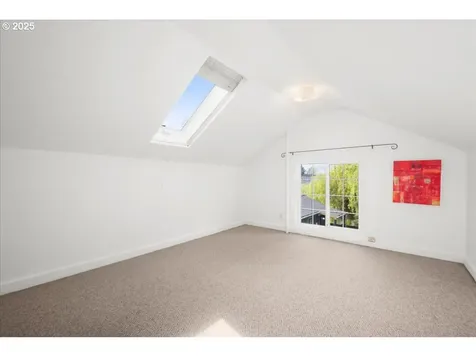 221 NE 58th Avenue Portland OR 97213