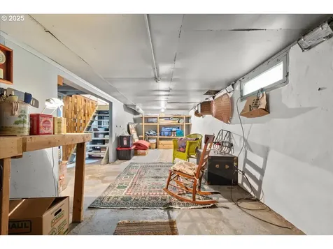 221 NE 58th Avenue Portland OR 97213