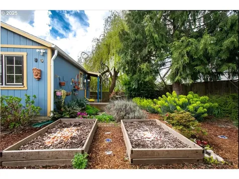 221 NE 58th Avenue Portland OR 97213