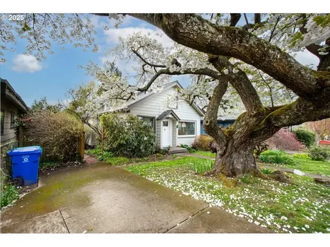 221 NE 58th Avenue Portland OR 97213