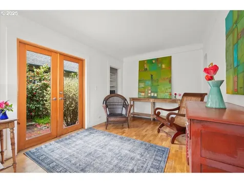 221 NE 58th Avenue Portland OR 97213