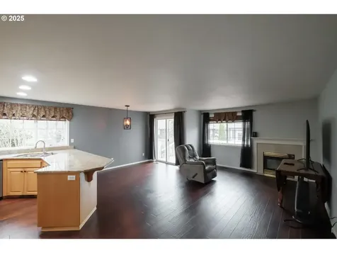 3196 La Costa Loop S Salem OR 97302