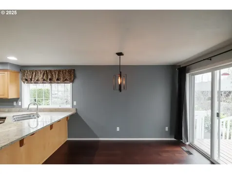 3196 La Costa Loop S Salem OR 97302