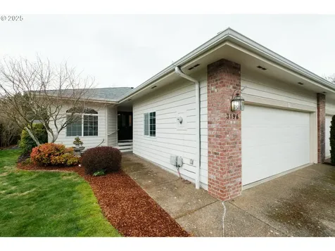 3196 La Costa Loop S Salem OR 97302