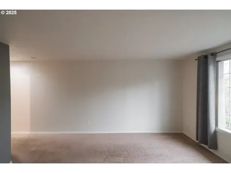3196 La Costa Loop S Salem OR 97302