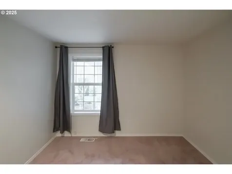 3196 La Costa Loop S Salem OR 97302