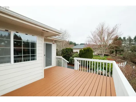 3196 La Costa Loop S Salem OR 97302