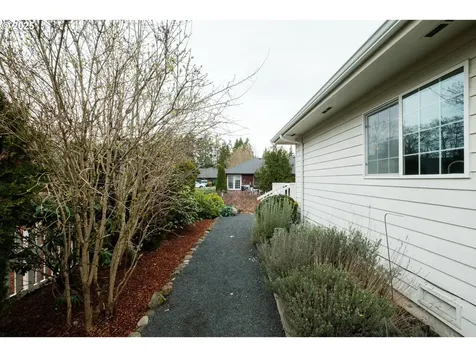 3196 La Costa Loop S Salem OR 97302