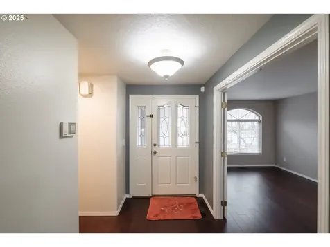 3196 La Costa Loop S Salem OR 97302