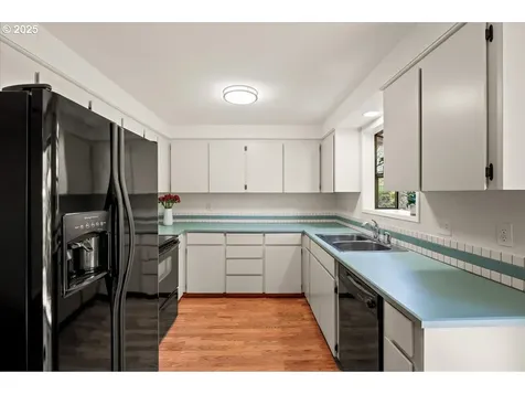 6190 SW Cross Creek Drive Beaverton OR 97078
