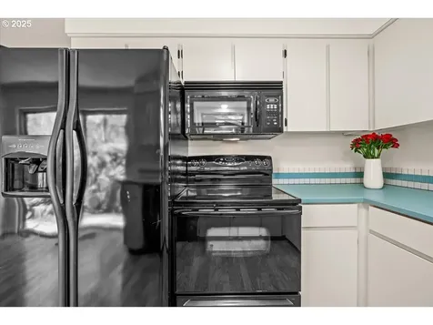 6190 SW Cross Creek Drive Beaverton OR 97078
