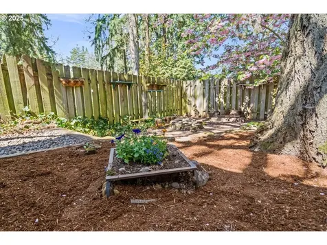 6190 SW Cross Creek Drive Beaverton OR 97078