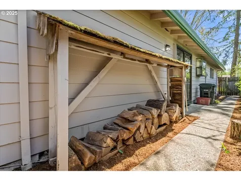 6190 SW Cross Creek Drive Beaverton OR 97078