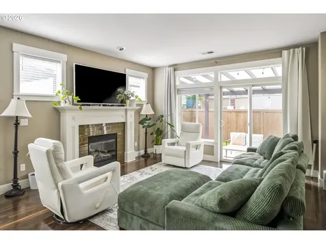 1556 N Holman Street Portland OR 97217