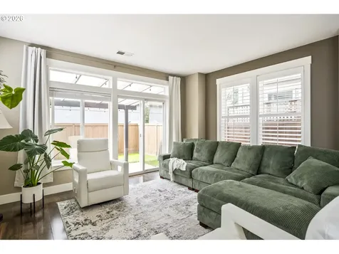 1556 N Holman Street Portland OR 97217