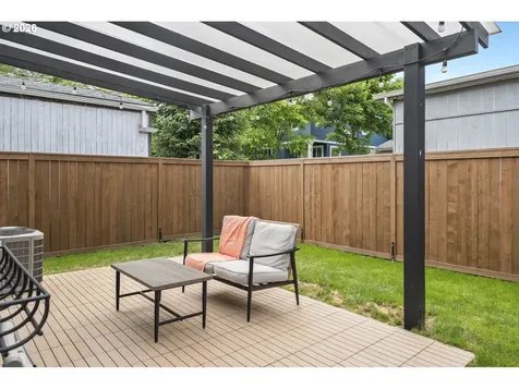 1556 N Holman Street Portland OR 97217