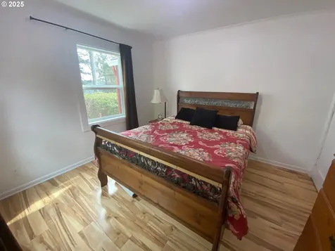 1715 NW 35th Place Lincoln City OR 97367