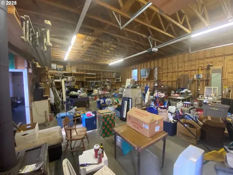 1715 NW 35th Place Lincoln City OR 97367