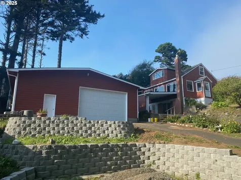 1715 NW 35th Place Lincoln City OR 97367