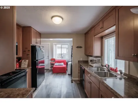 1205 4th Avenue Sweet Home OR 97386
