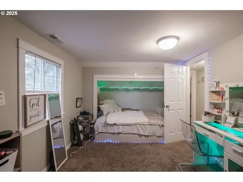 1205 4th Avenue Sweet Home OR 97386