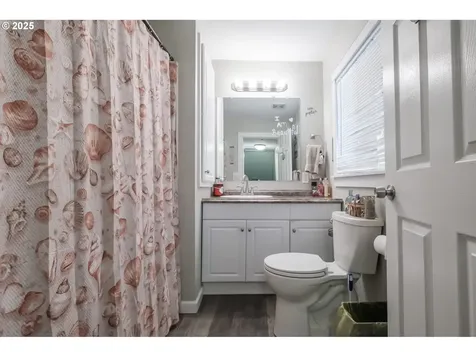 1205 4th Avenue Sweet Home OR 97386