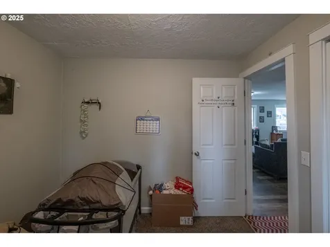 1205 4th Avenue Sweet Home OR 97386