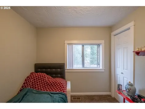 1205 4th Avenue Sweet Home OR 97386