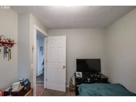 1205 4th Avenue Sweet Home OR 97386