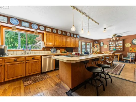 35560 S Highway 213 Molalla OR 97038