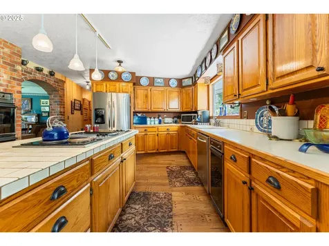 35560 S Highway 213 Molalla OR 97038