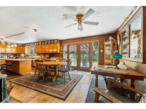 35560 S Highway 213 Molalla OR 97038