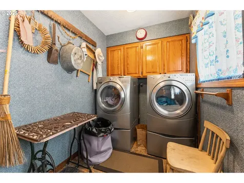 35560 S Highway 213 Molalla OR 97038