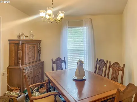 1020 Azalea Glen Road Azalea OR 97410